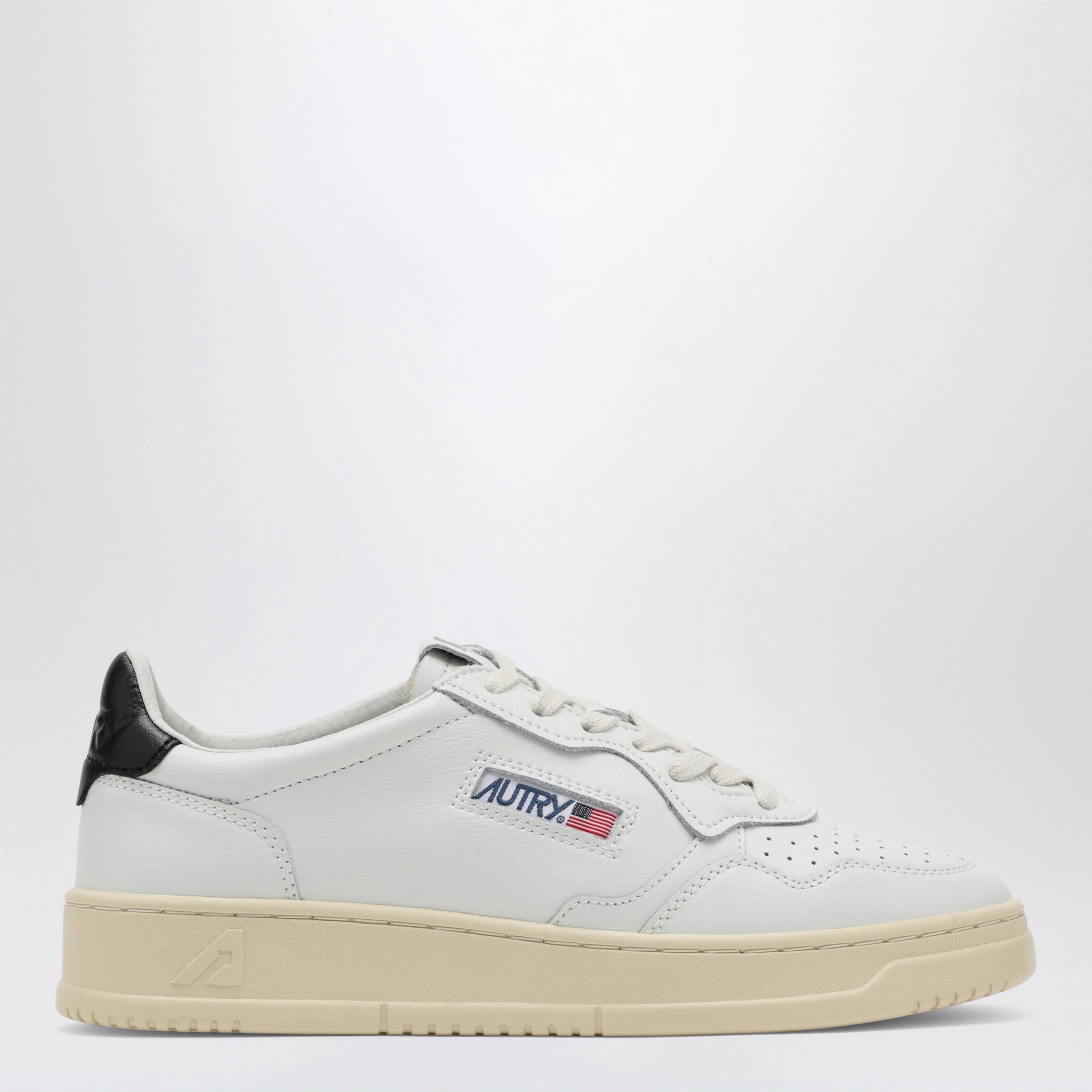 [AUTRY] Sneakers FW26 AULMLL22