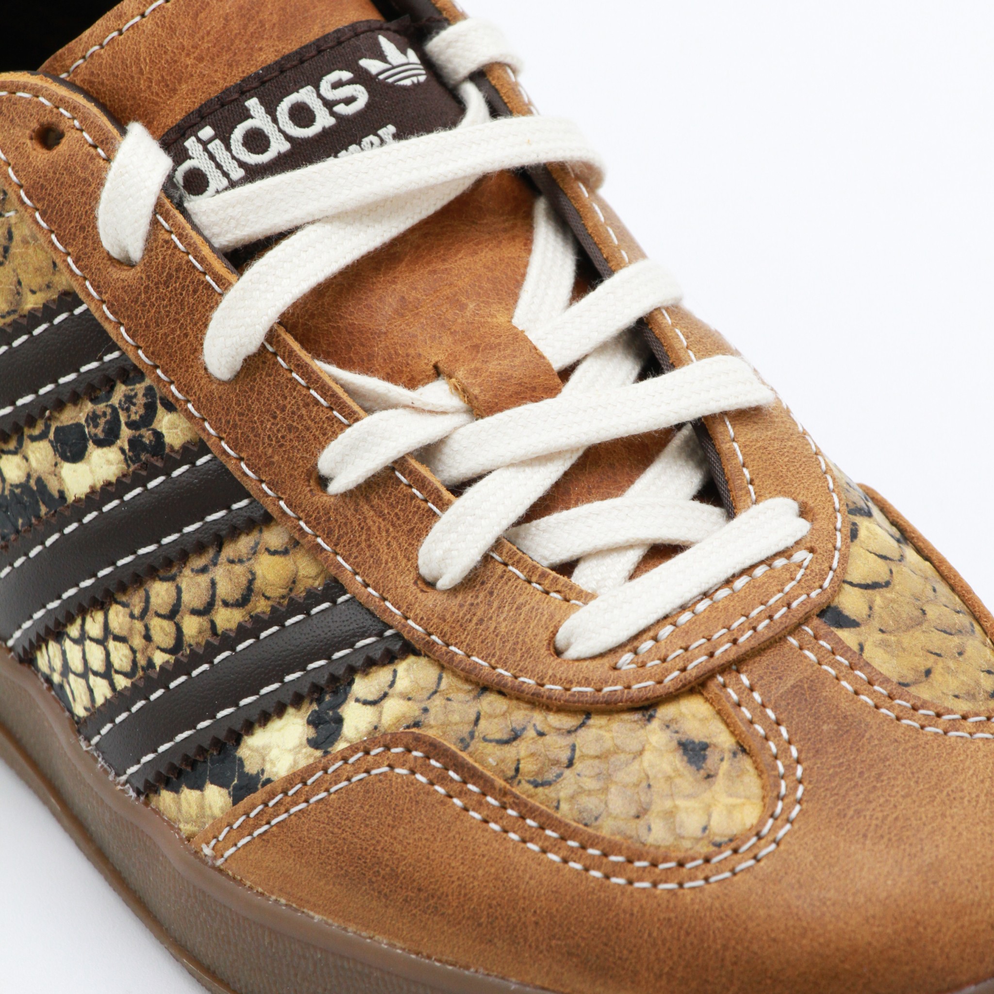 [Wales Bonner] Sneakers SS26 KK3641