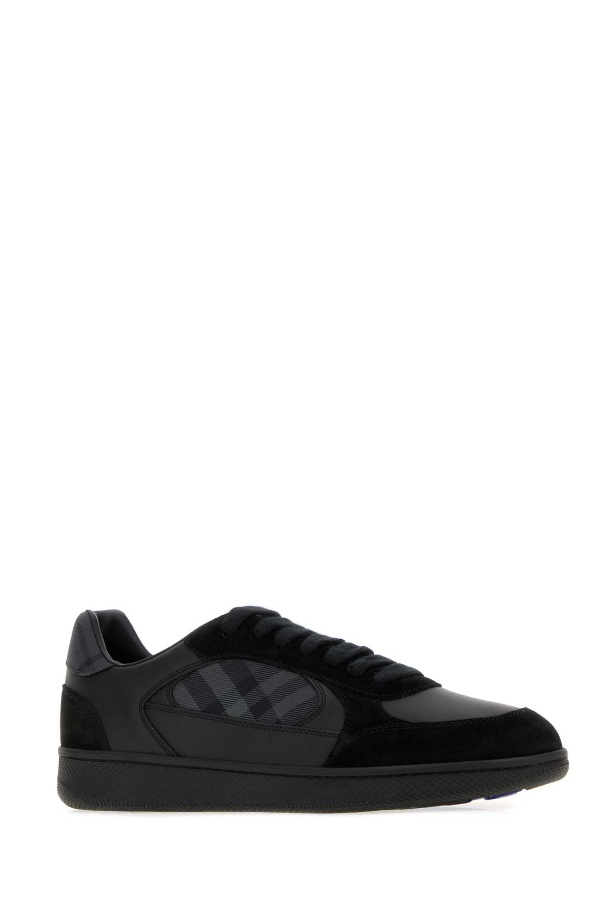 [Burberry] Sneakers FW26 8127508 A1189