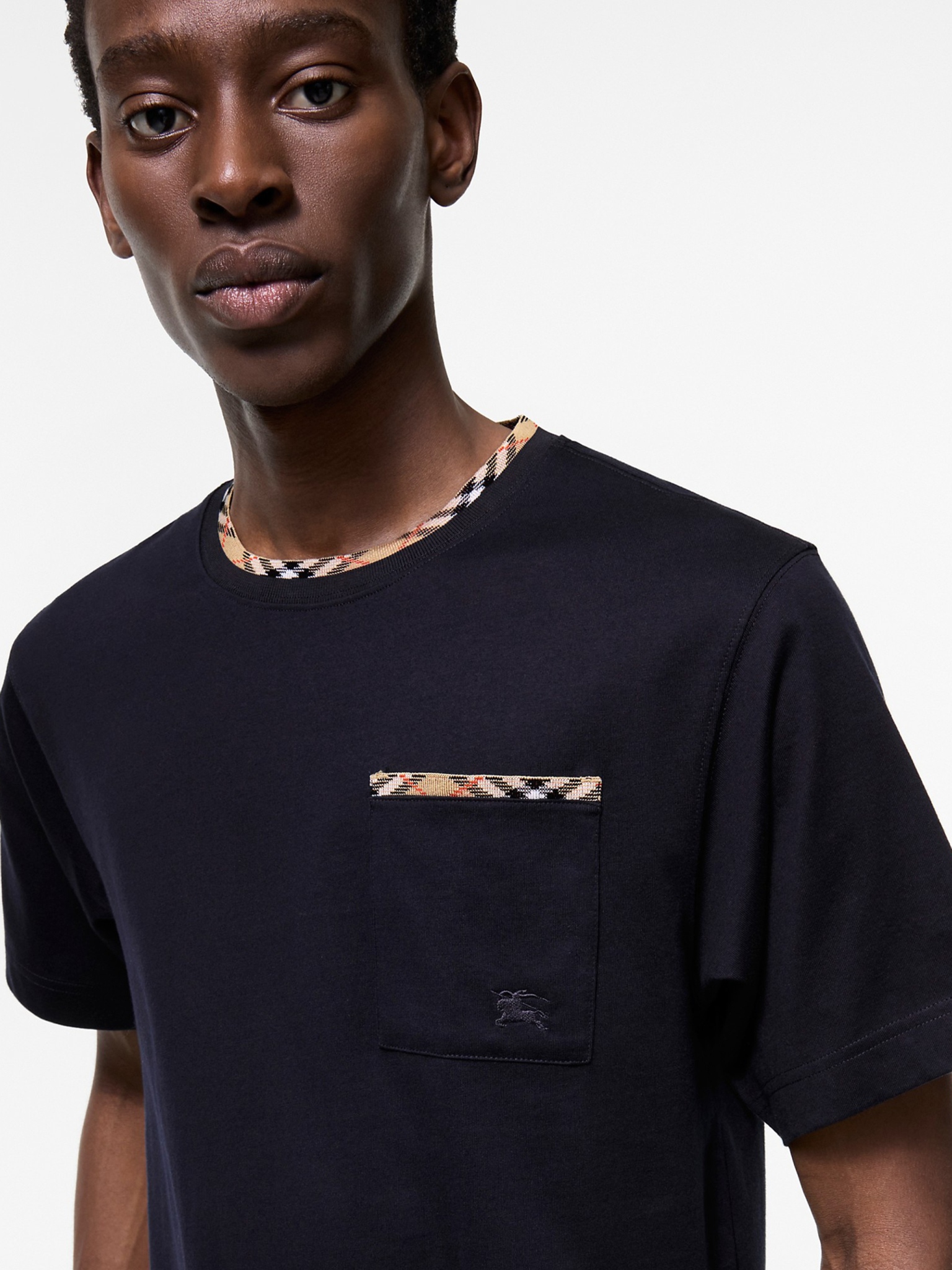 [Burberry] T-shirts Short Sleeve FW26 8130050A1222