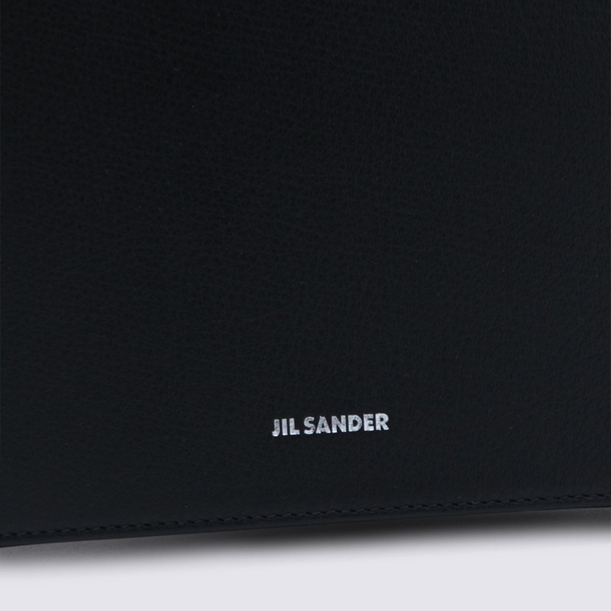 [Jil Sander] Shoulder bag SS26 J26WG0079P8948001