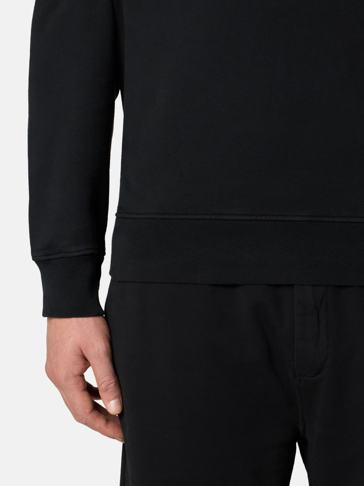 [Stone Island] Sweatshirt FW26 L2S156100060S0051V0029