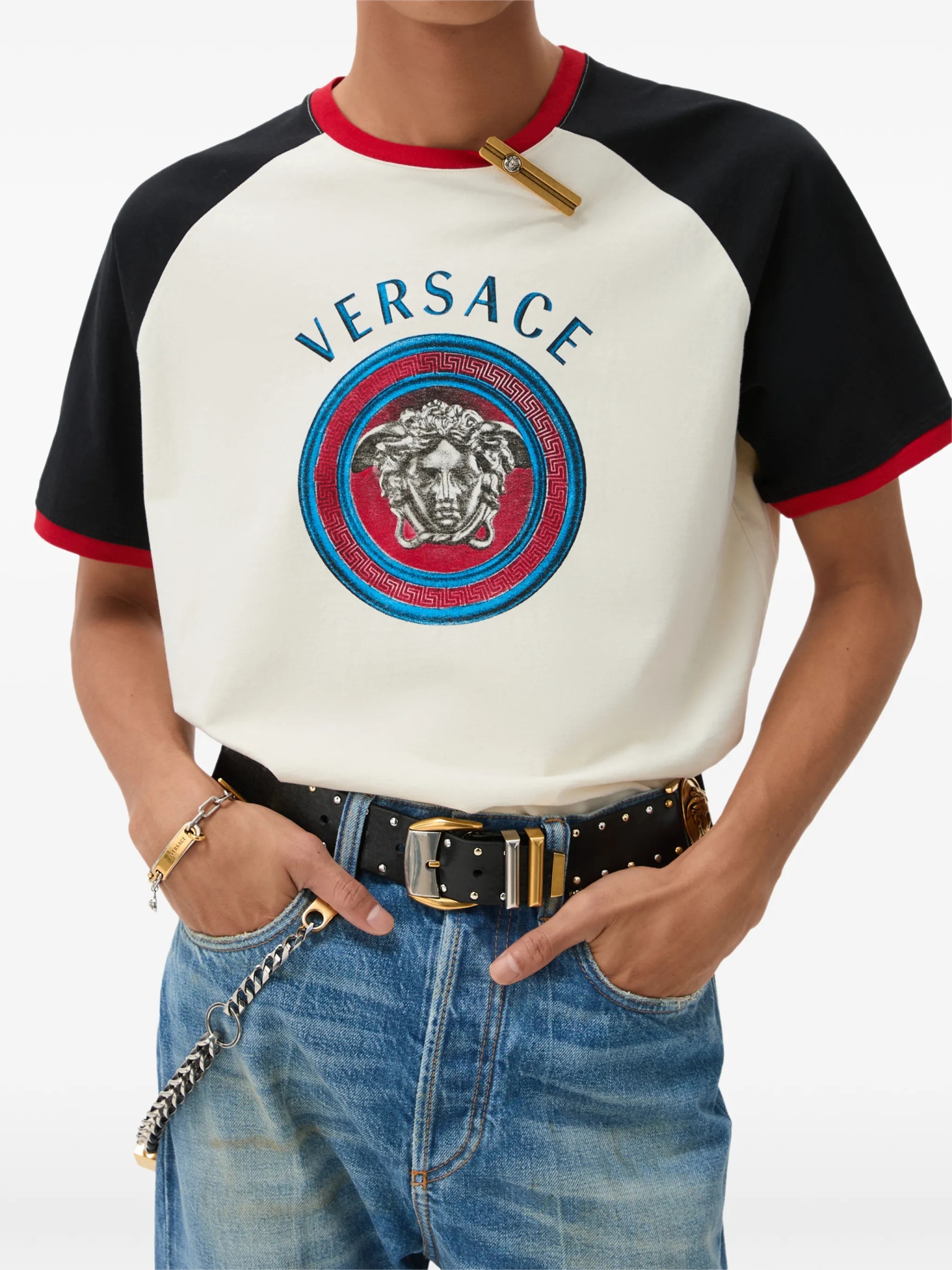 [Versace] T-shirts Short Sleeve FW26 10255991A185022W0K0