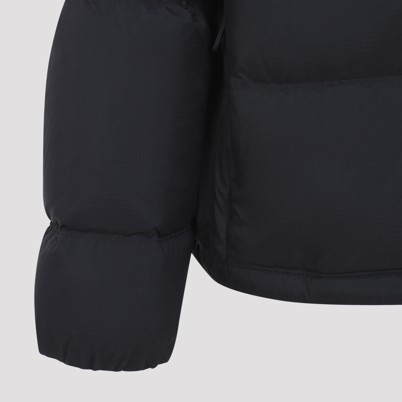 [Stone Island] Down Jacket FW26 L2S154100013.S0483