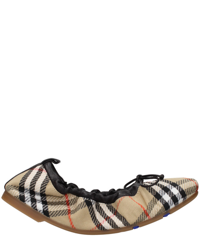 [Burberry] Flat shoes SS26 8121103