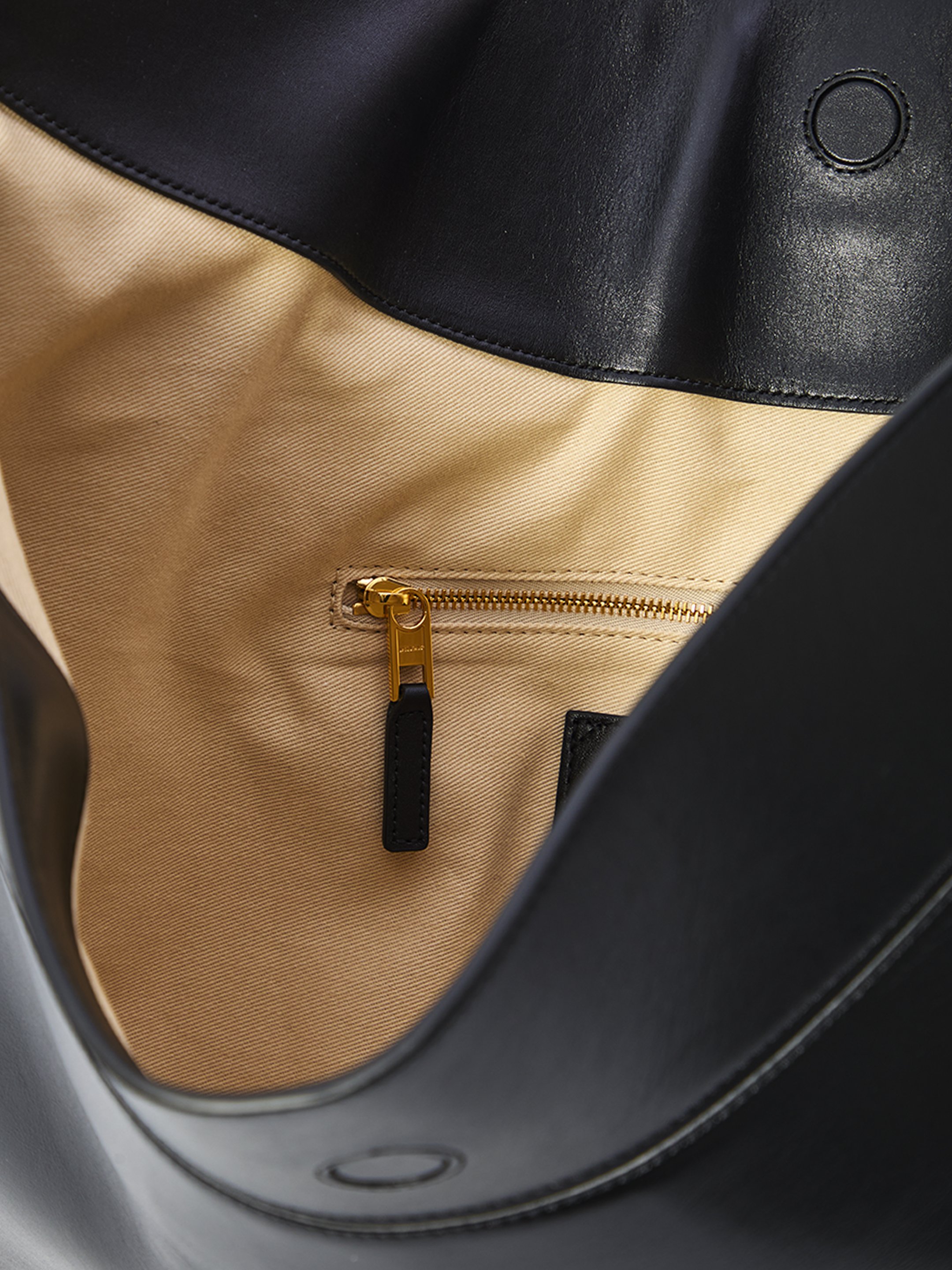 [JACQUEMUS] Shoulder bag FW25 BAW00437A_C18A08_990