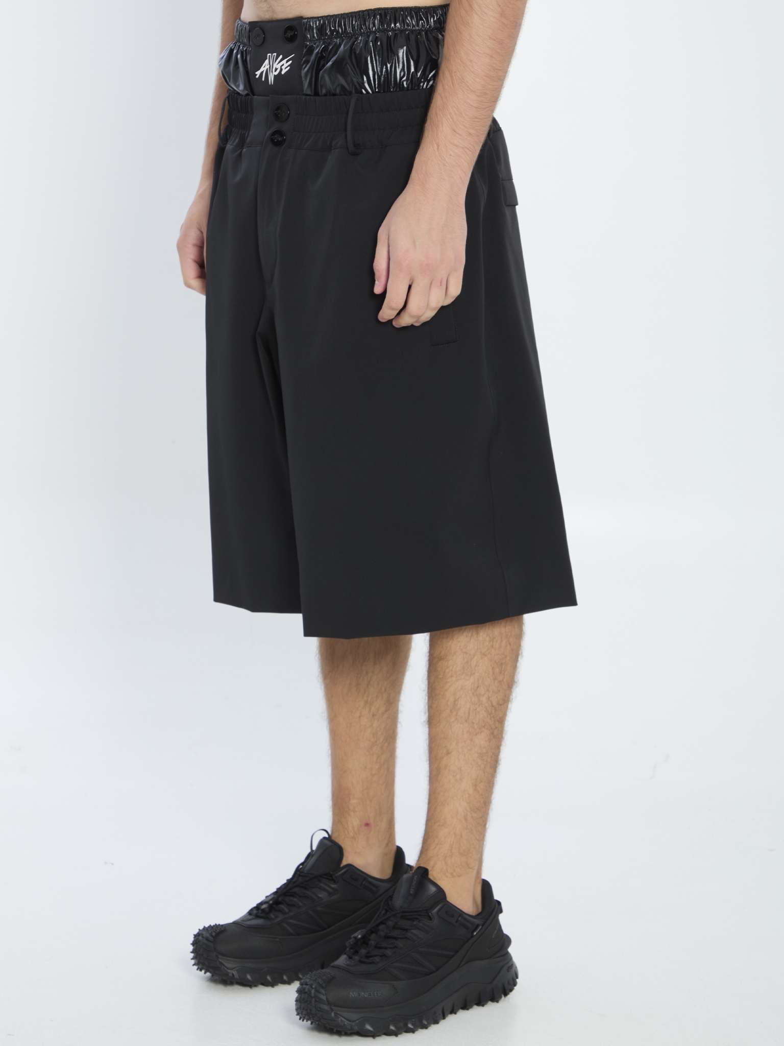 [MONCLER X ASAP ROCKY] Shorts FW25 K24042B00001_M7556_999