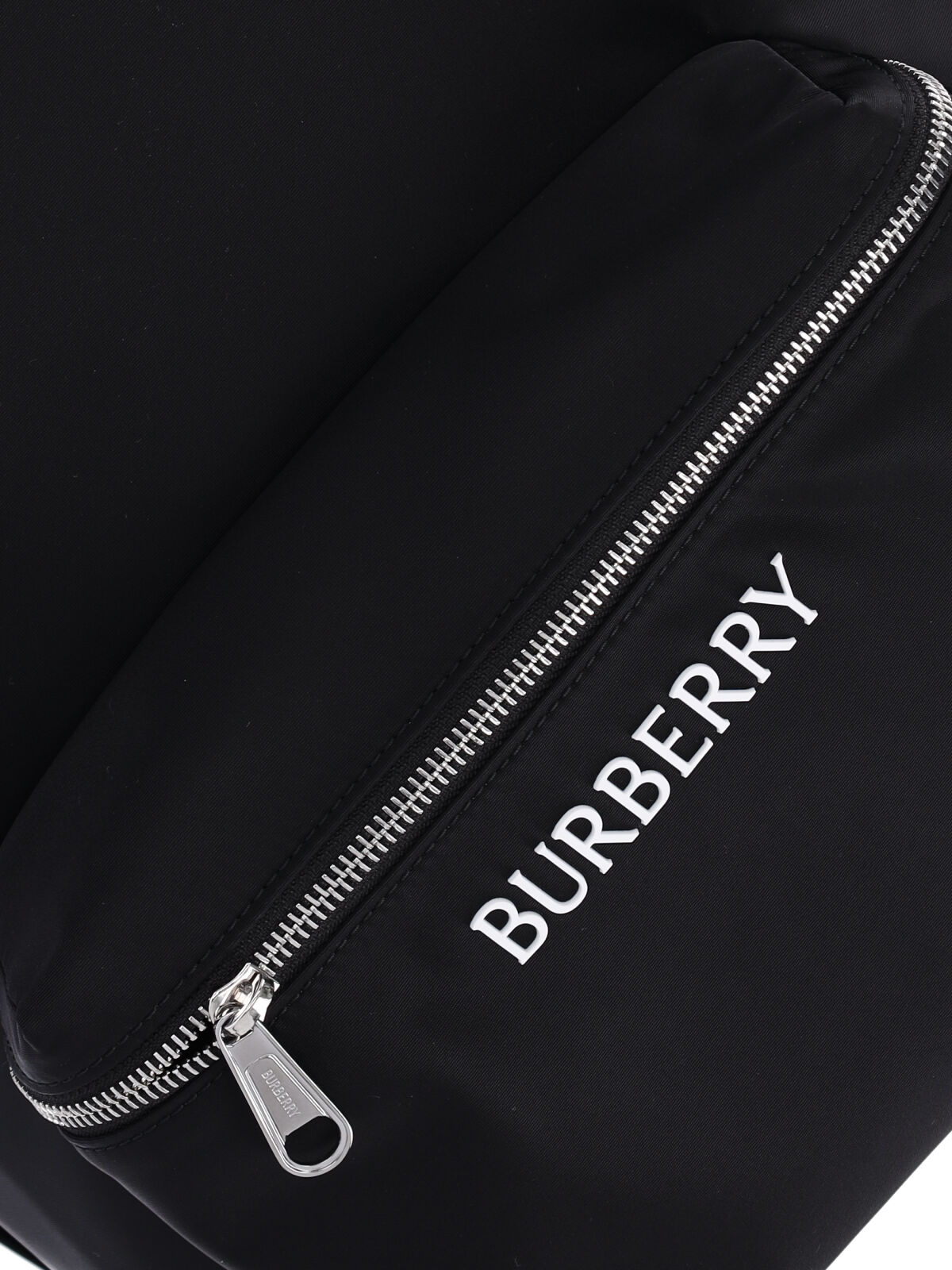 [Burberry] Backpack FW26 8126753A1189
