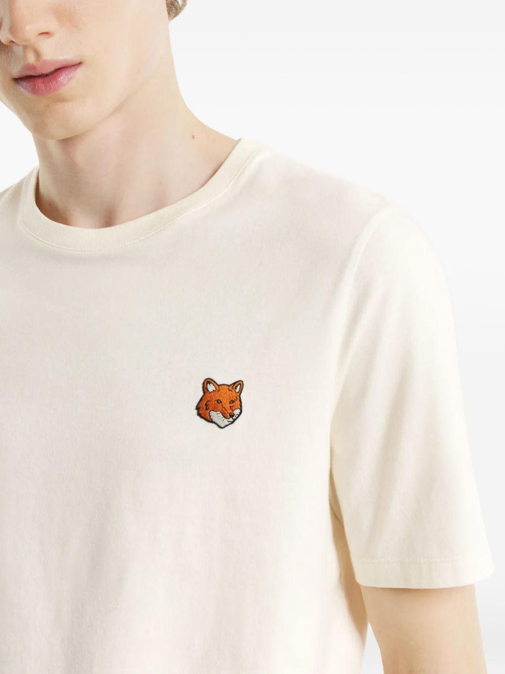 [MAISON KITSUNE] T-shirts Short Sleeve SS26 PM00107KJ70260063