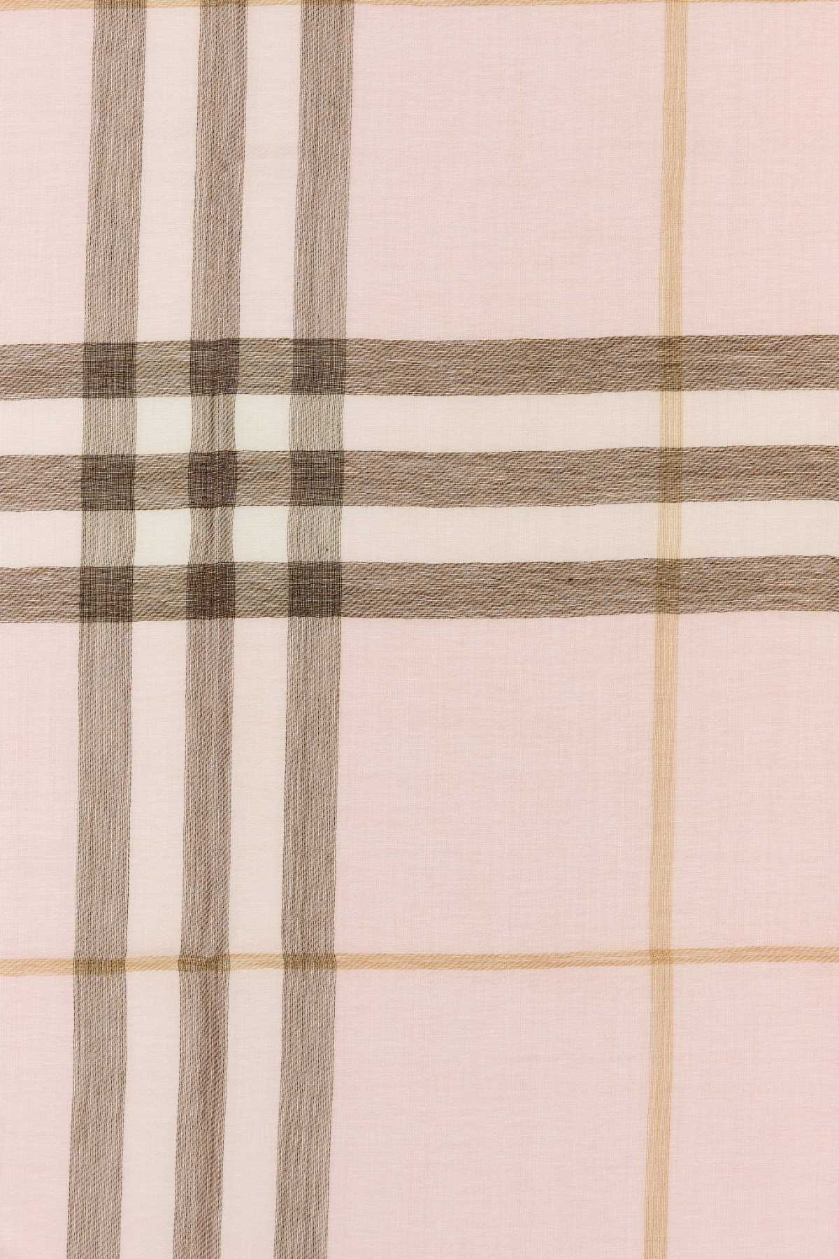 [Burberry] Scarf FW26 8114135 C2902