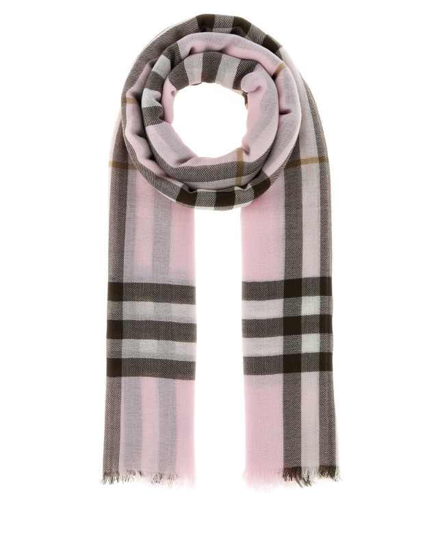 [Burberry] Scarf FW26 8114135 C2902