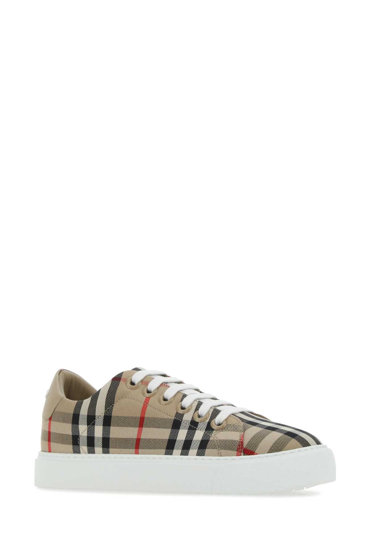 [Burberry] Sneakers FW26 8049777 A7026