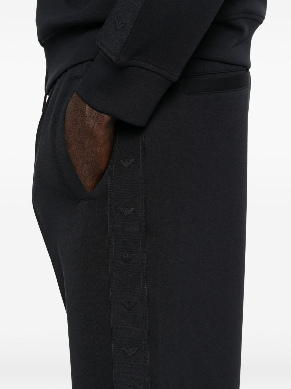 [Emporio Armani] Trousers SS26 EM005223AF10013UB118