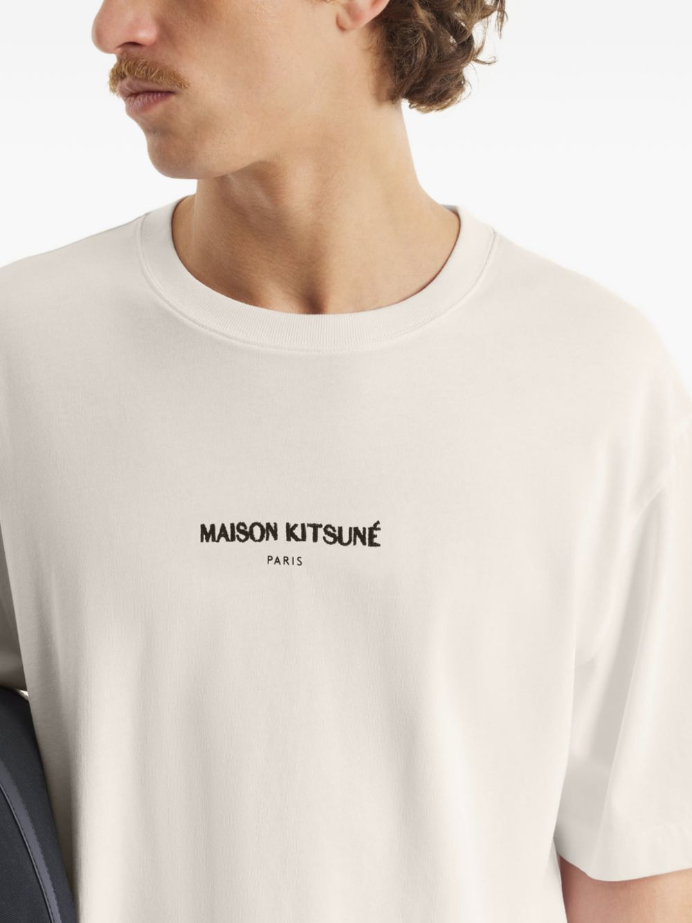 [MAISON KITSUNE] T-shirts Short Sleeve SS26 QM00100KJ70250063