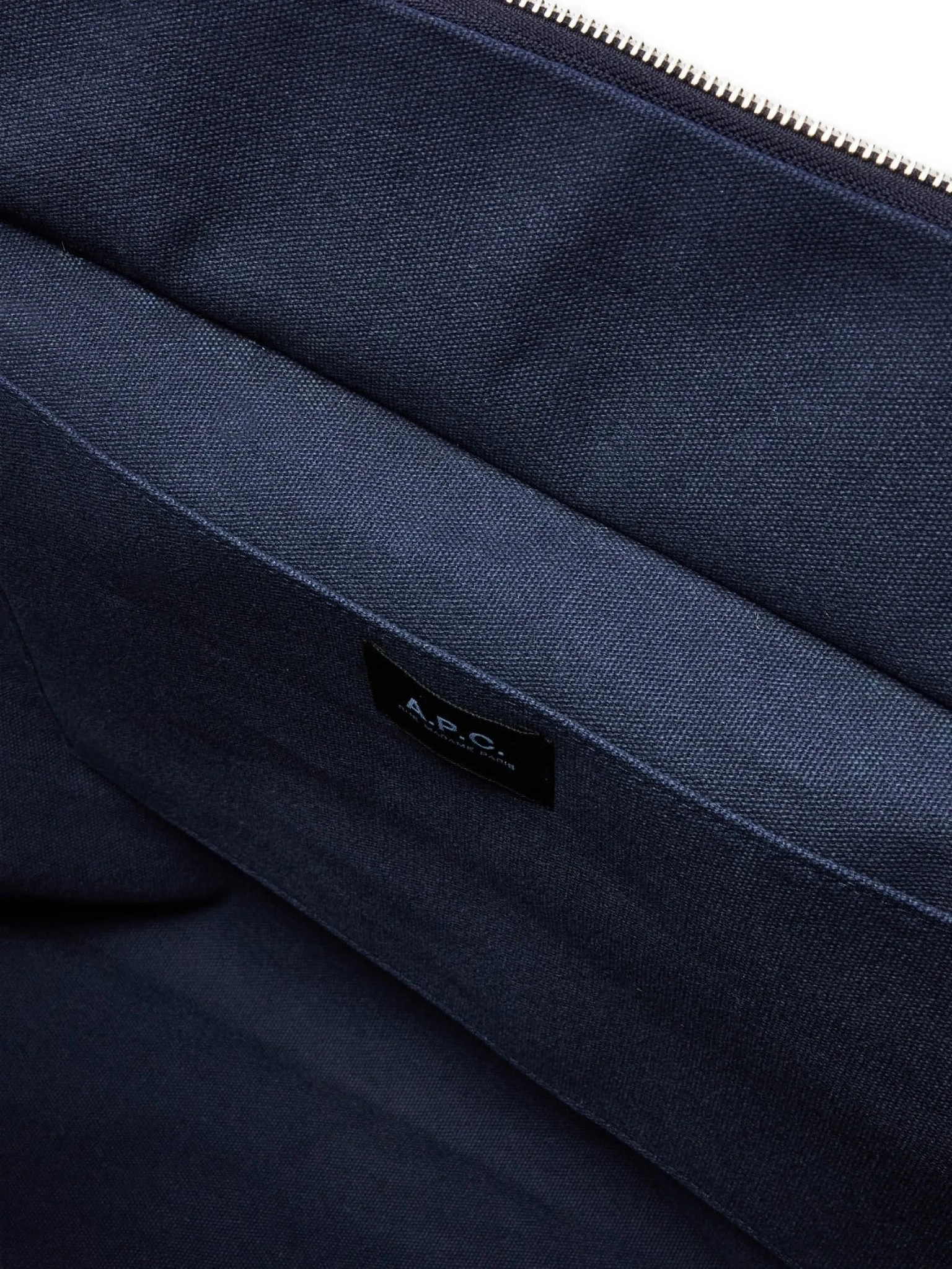 [A.P.C.] Tote bag FW26 COHIZF67046IAI