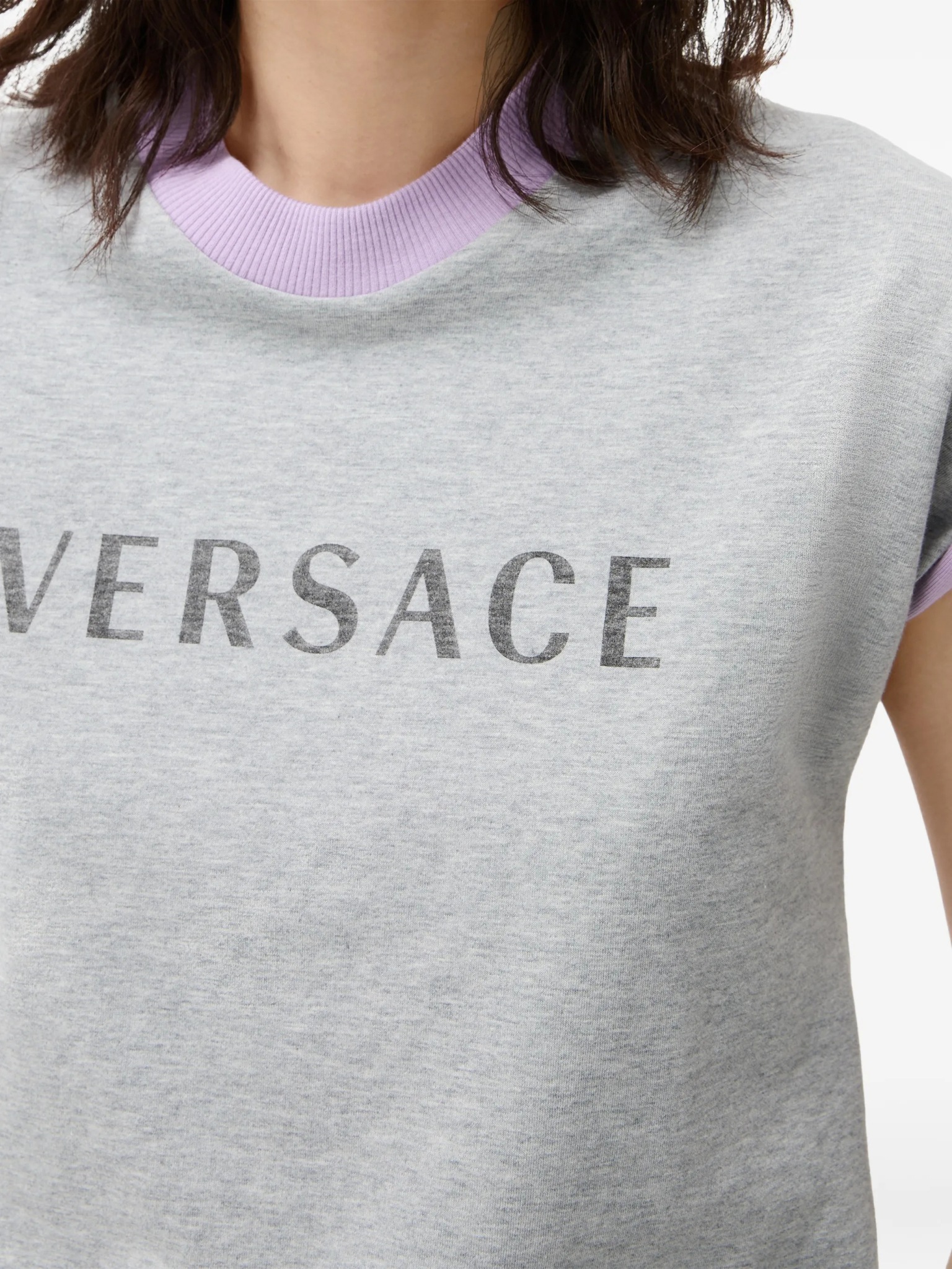 [Versace] T-shirts Short Sleeve FW26 10260021A187322EZ00