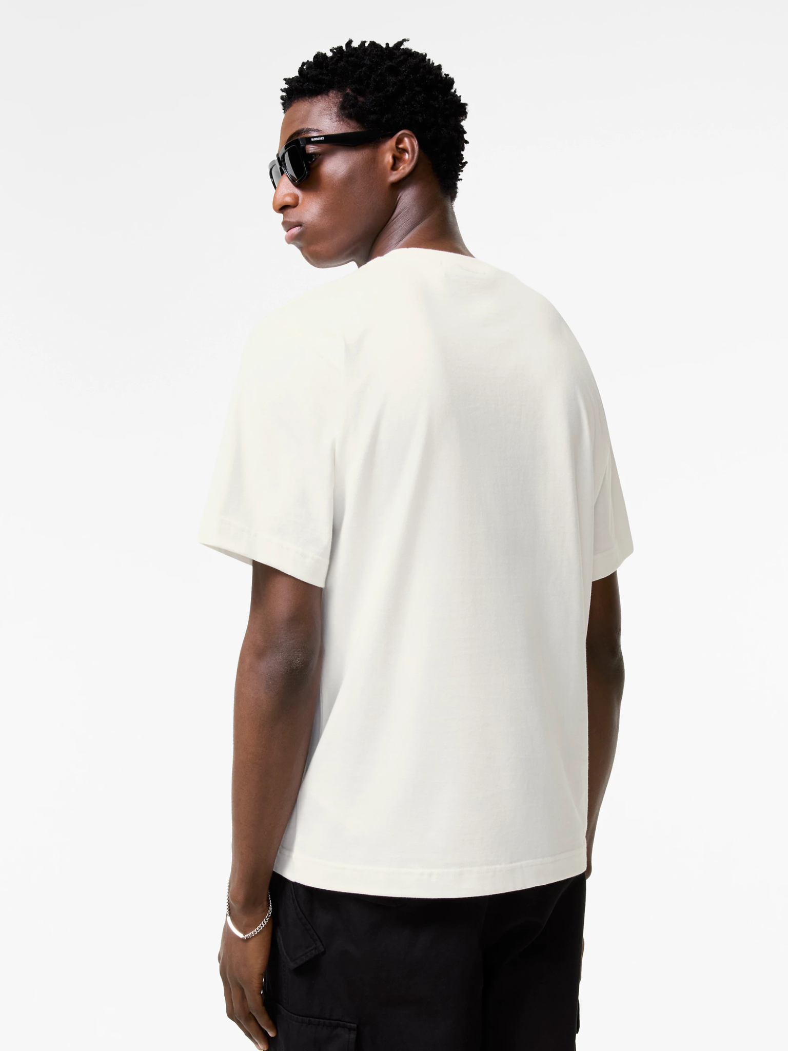 [Burberry] T-shirts Short Sleeve FW26 8128197B7078