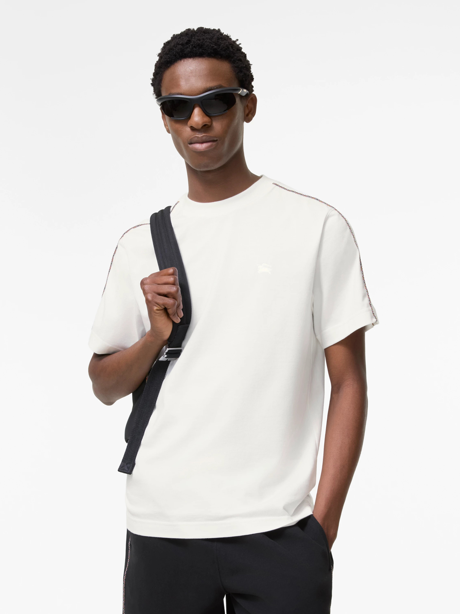 [Burberry] T-shirts Short Sleeve FW26 8127590B7078