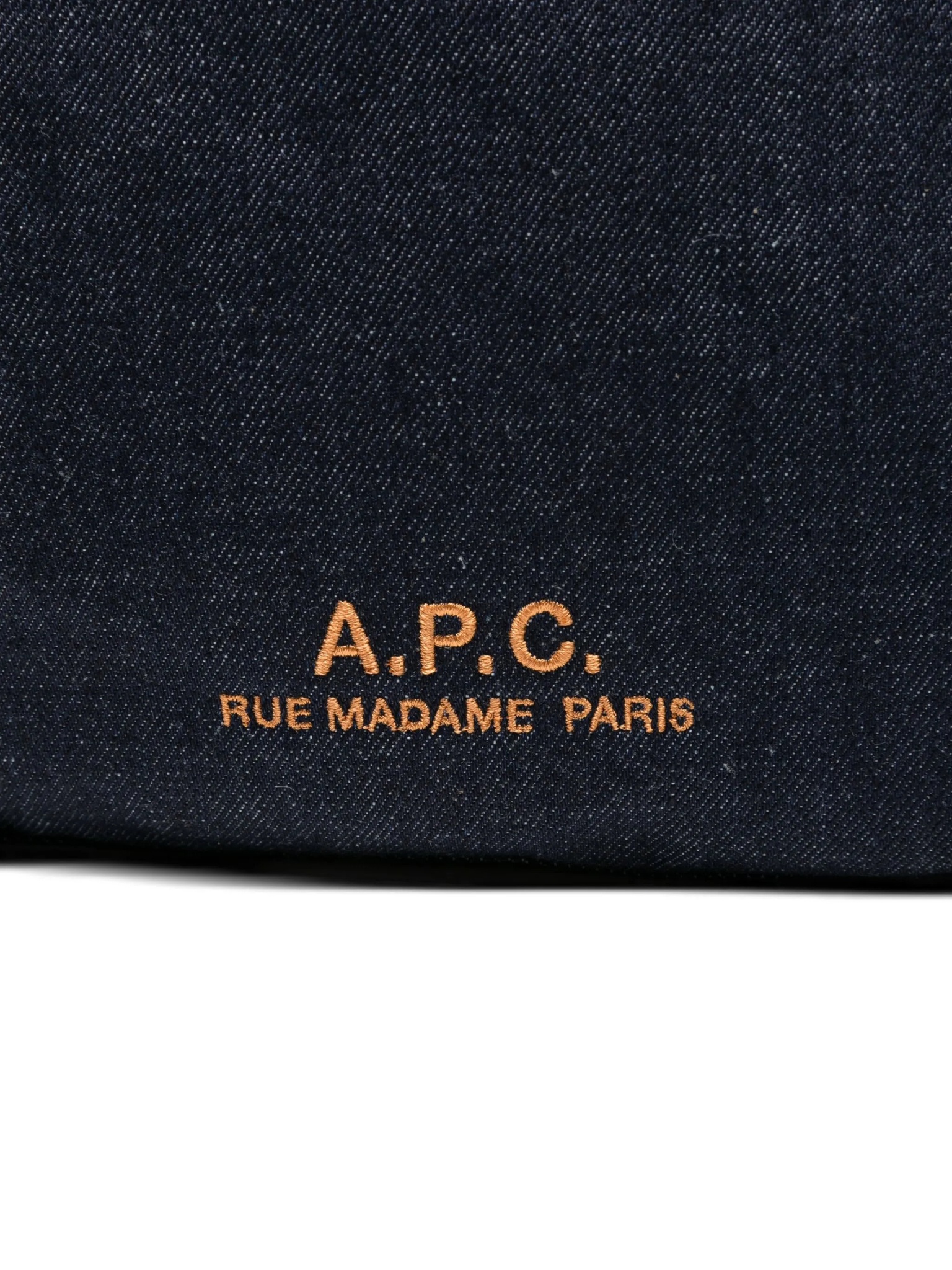 [A.P.C.] Cross body bag FW26 COHIZM61939IAI