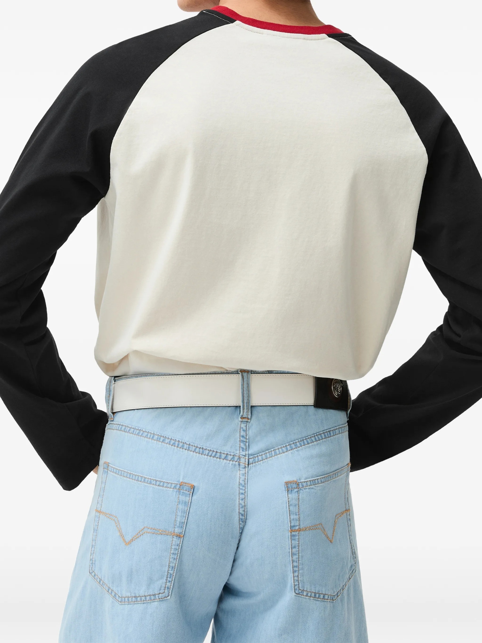 [Versace] T-shirts Long Sleeve FW26 10255961A185022W0K0