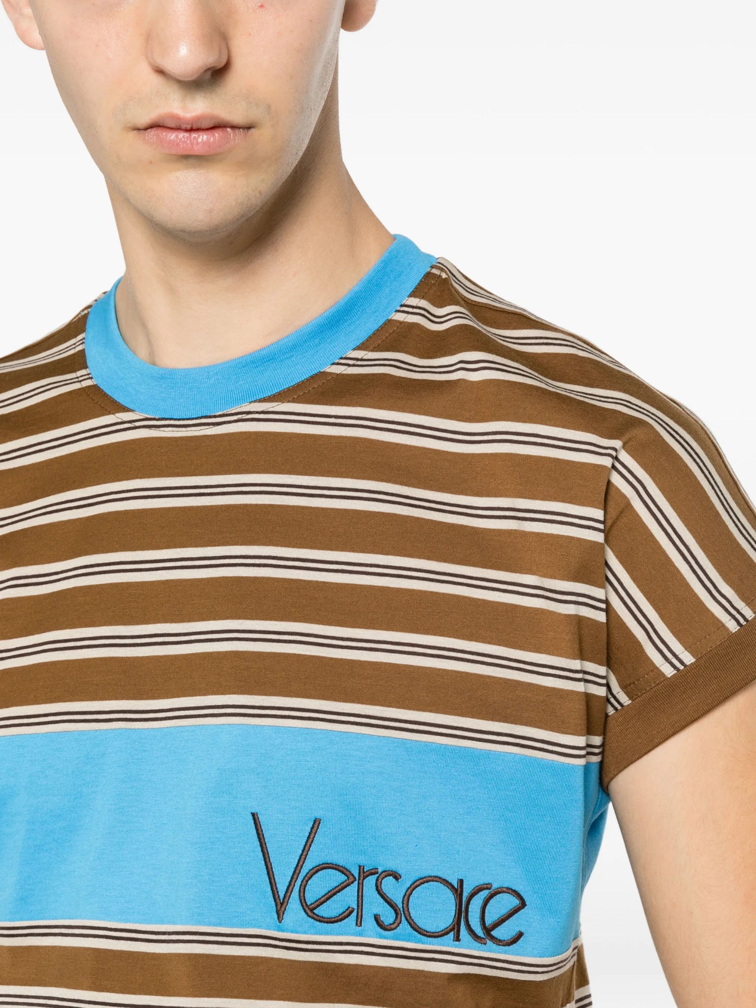 [Versace] T-shirts Short Sleeve FW26 10255111A184396N630