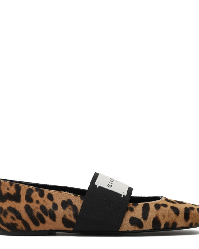 [Givenchy] Flat shoes SS26 BE5010E2FY-007