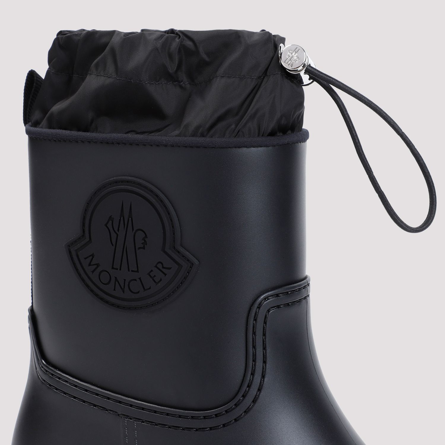 [Moncler] Ankle Boots FW26 L209B4G00190.M4522