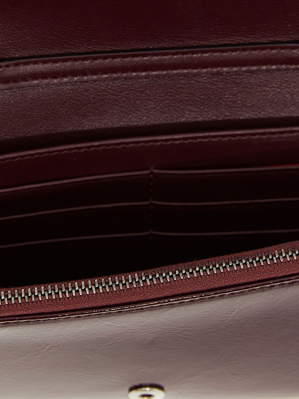 [Roger Vivier] Clutch bag FW25 RAWAWSB4400UKP1N29