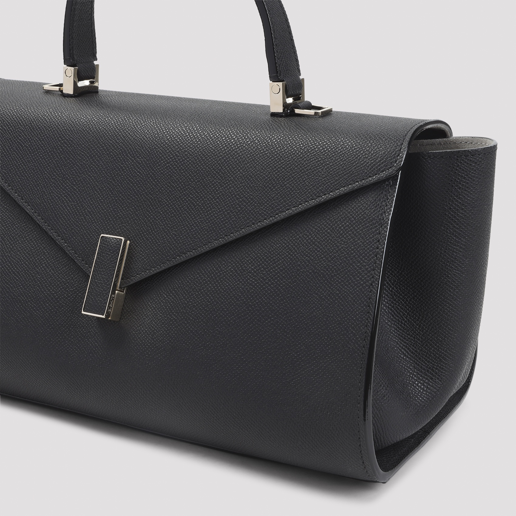 [Valextra] Shoulder bag FW26 WBES0096010LOC99