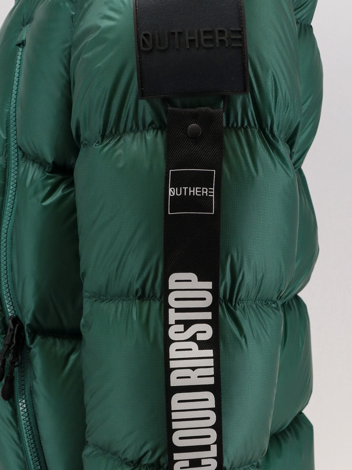 [OUTHERE] Down Jacket FW25 4640507A032251461851