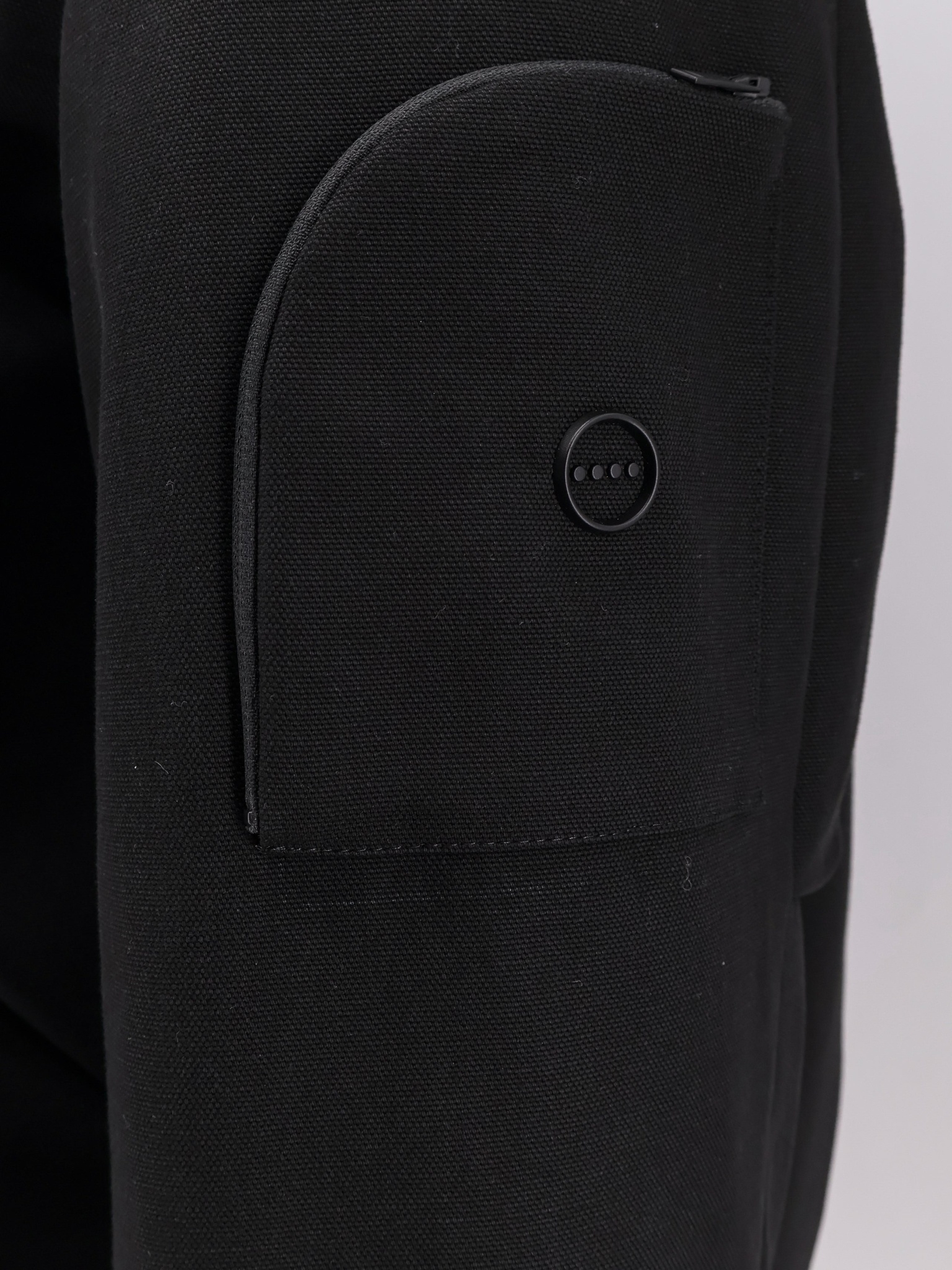 [HEVO] Bomber Jacket FW25 CASTROREVI7610303