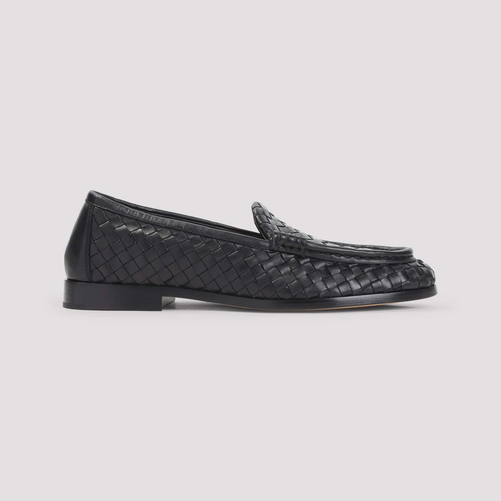 [Bottega Veneta] Loafer FW26 867815.V2ED0