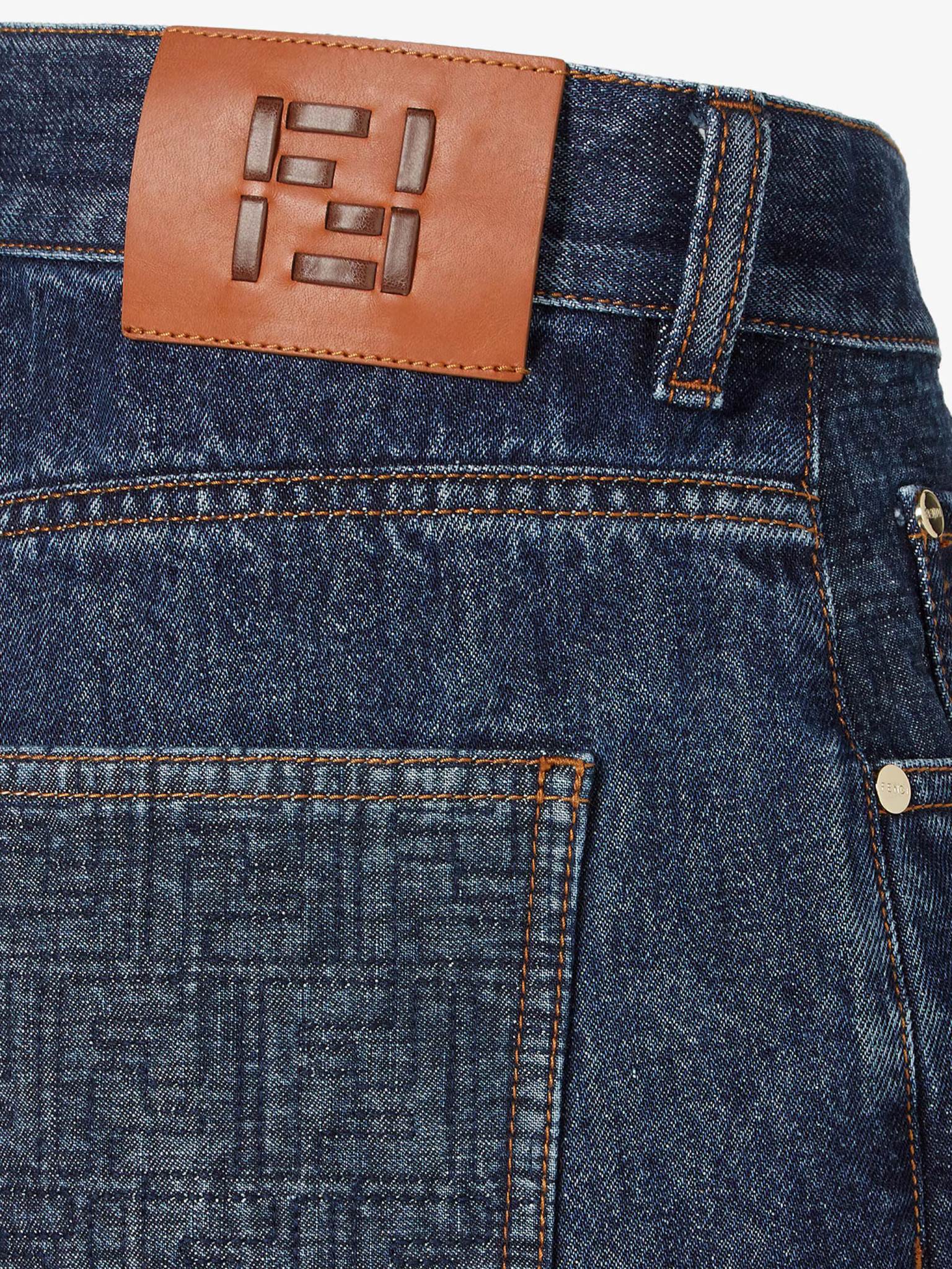 [Fendi] Shorts SS26 FLP861AW82F1UKI