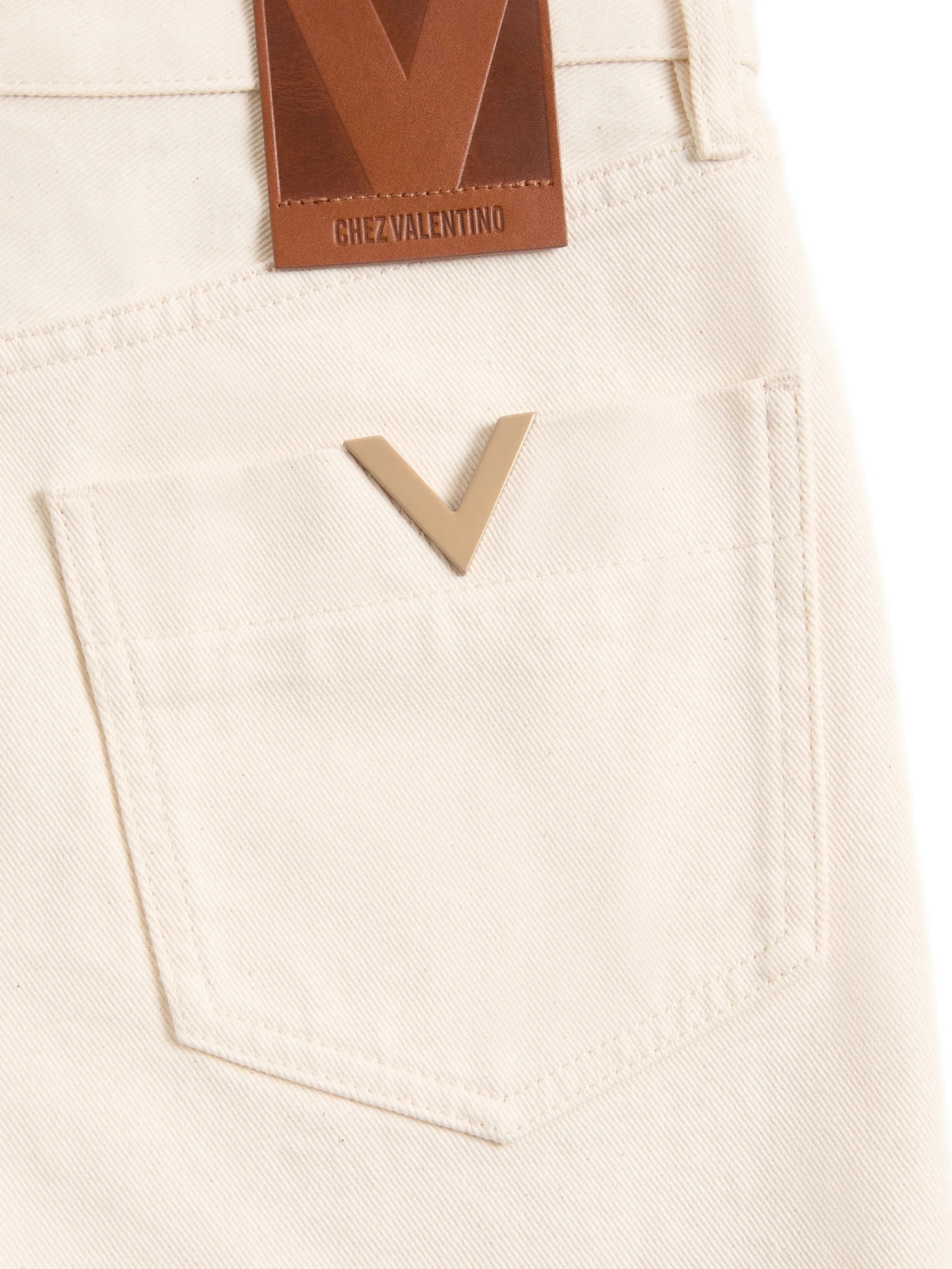 [Valentino PAP] Shorts SS26 8B3DD22W9Y5A03