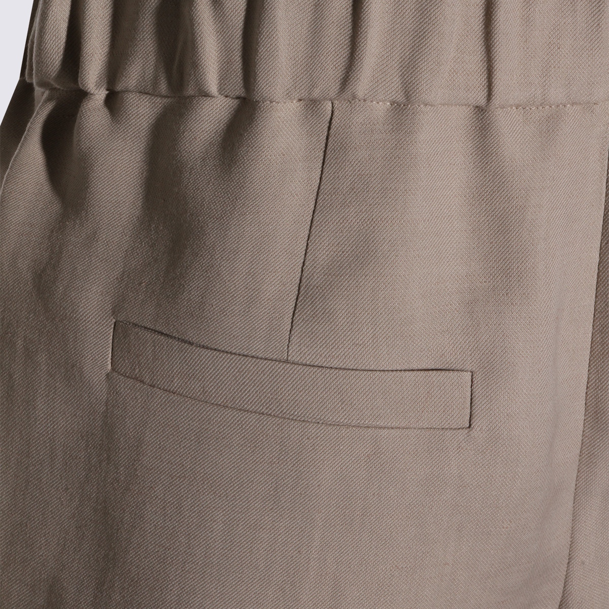 [Brunello Cucinelli] Shorts SS26 MH126P8955C9195