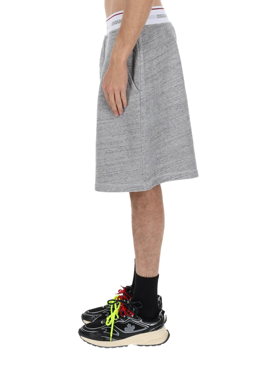 [DSQUARED] Shorts SS26 S71MU0903_D25026856M