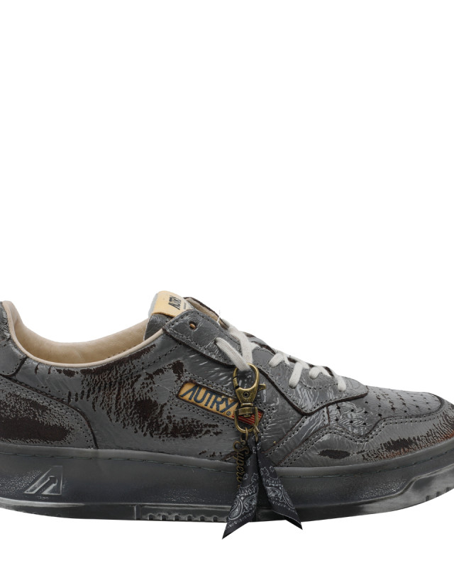 [AUTRY] Sneakers FW26 AVLMTW02