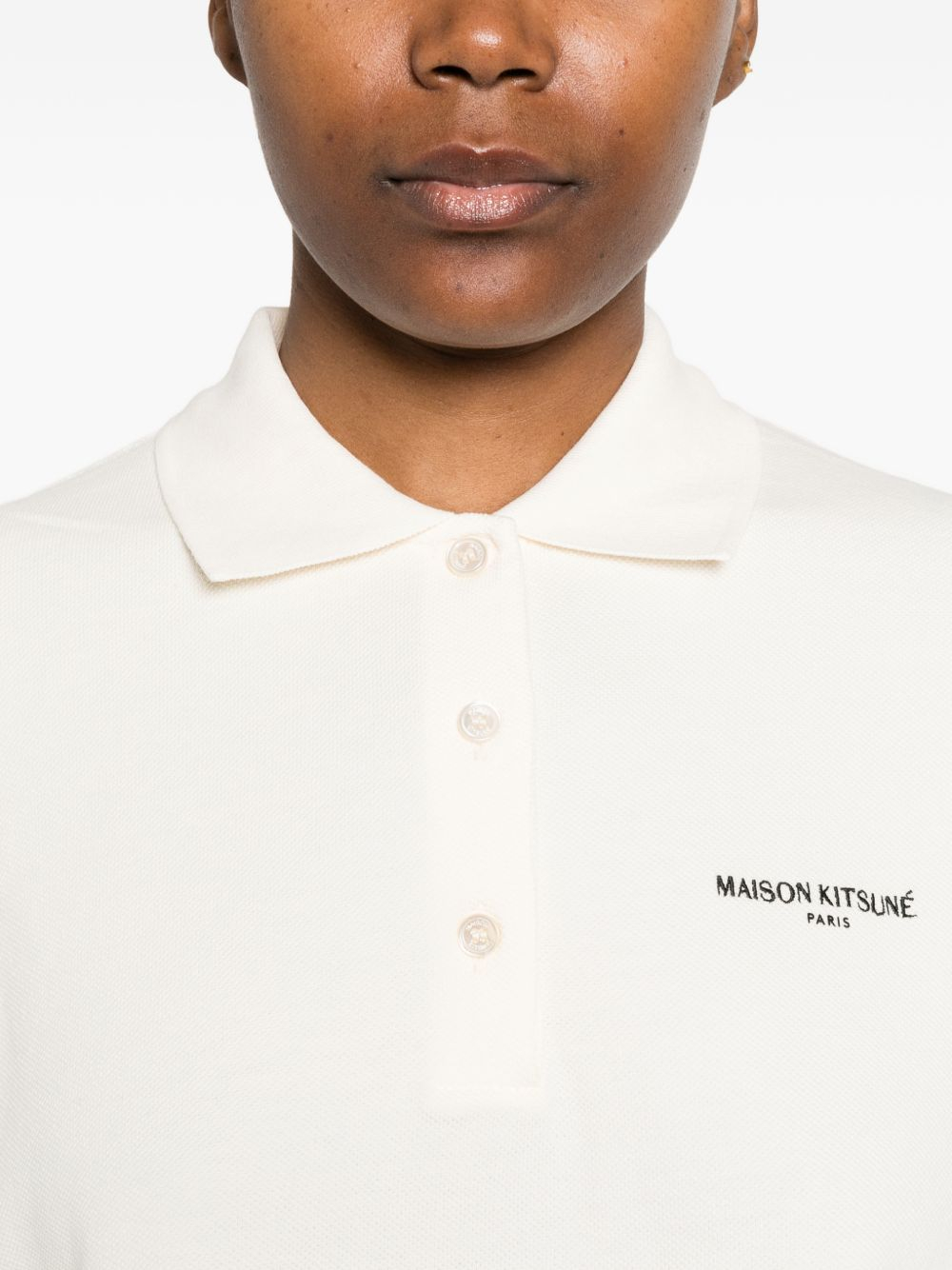 [MAISON KITSUNE] T-shirts Short Sleeve SS26 QW00201KP00010063