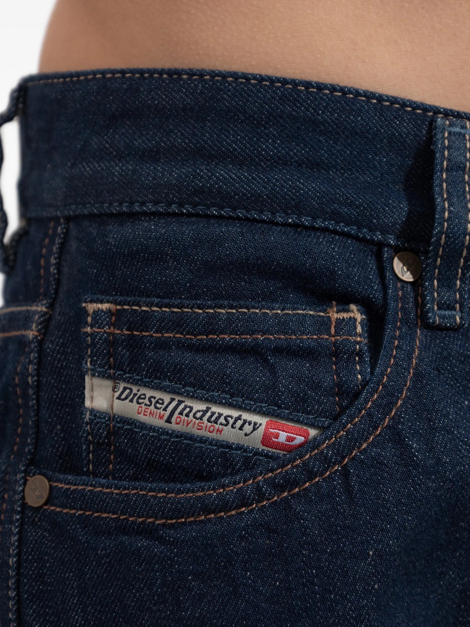 [Diesel] Jeans FW26 A1986909Q09