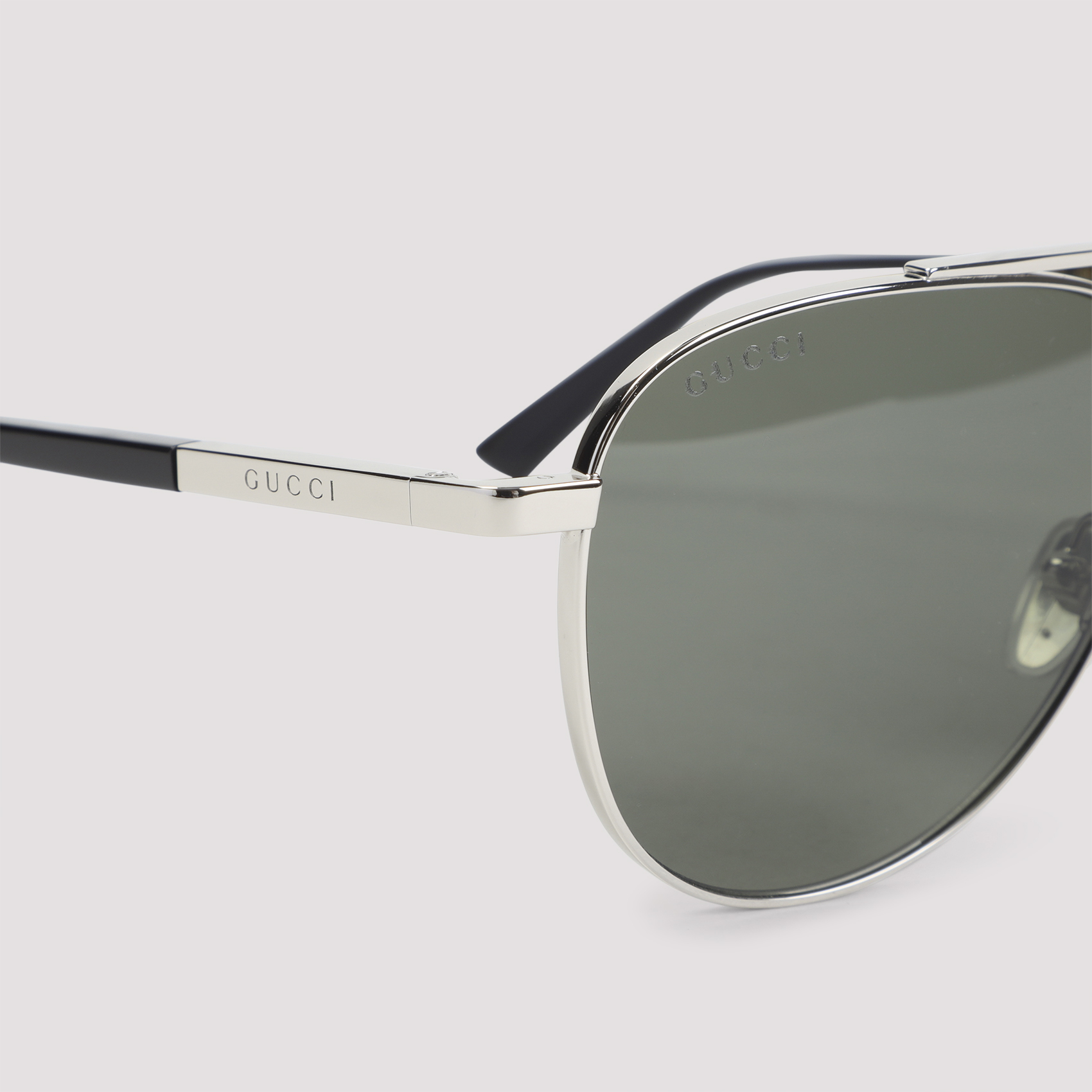 [Gucci] Sunglasses FW26 840029.I3330