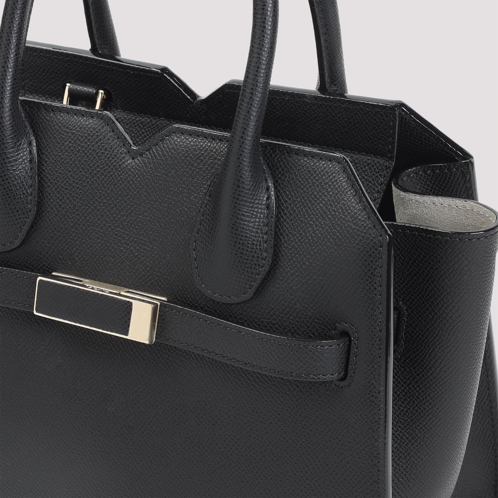 [Valextra] Bag FW26 WBMI0006010LOC99
