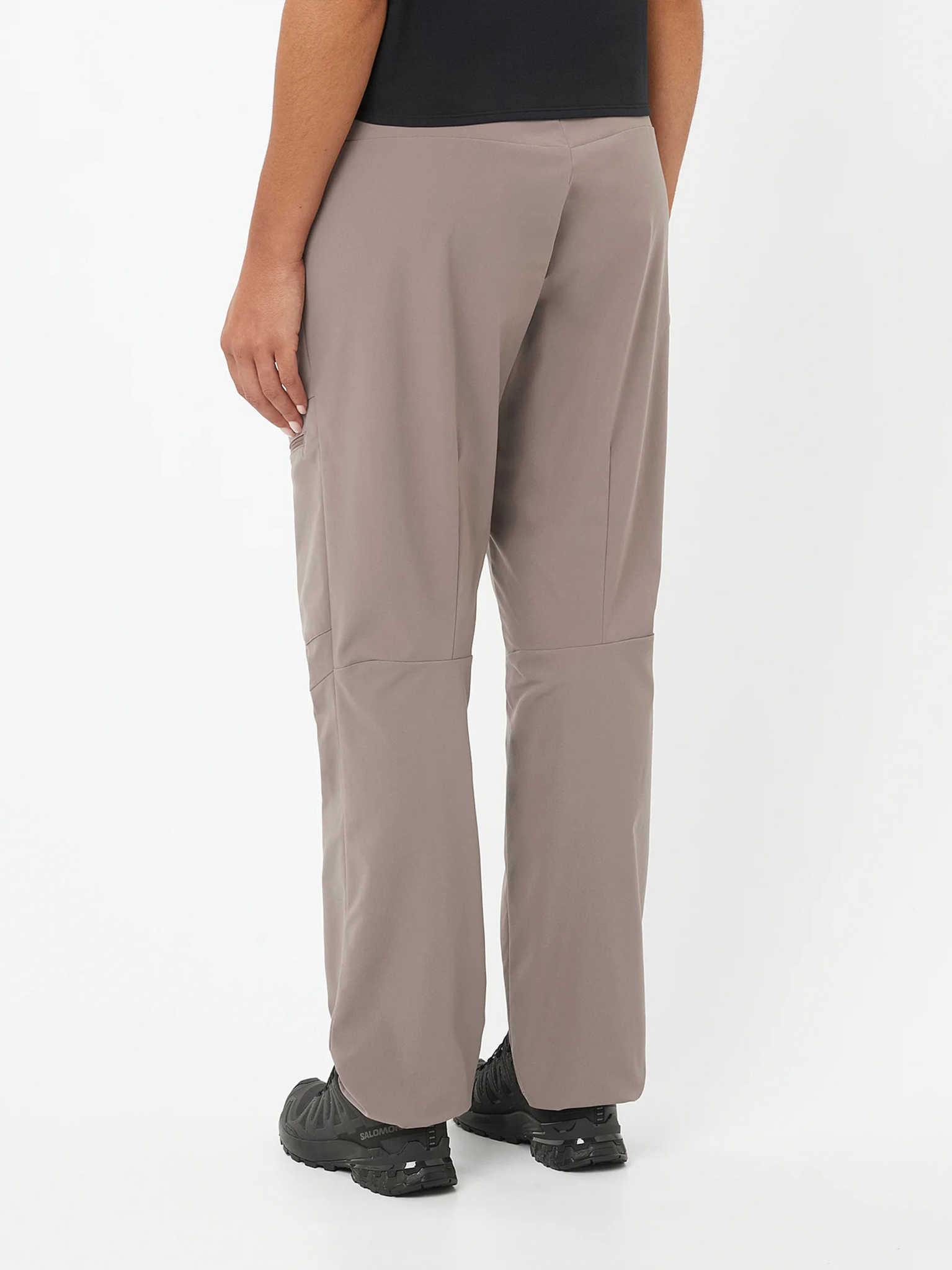 [SALOMON] Trousers SS26 LC2757500