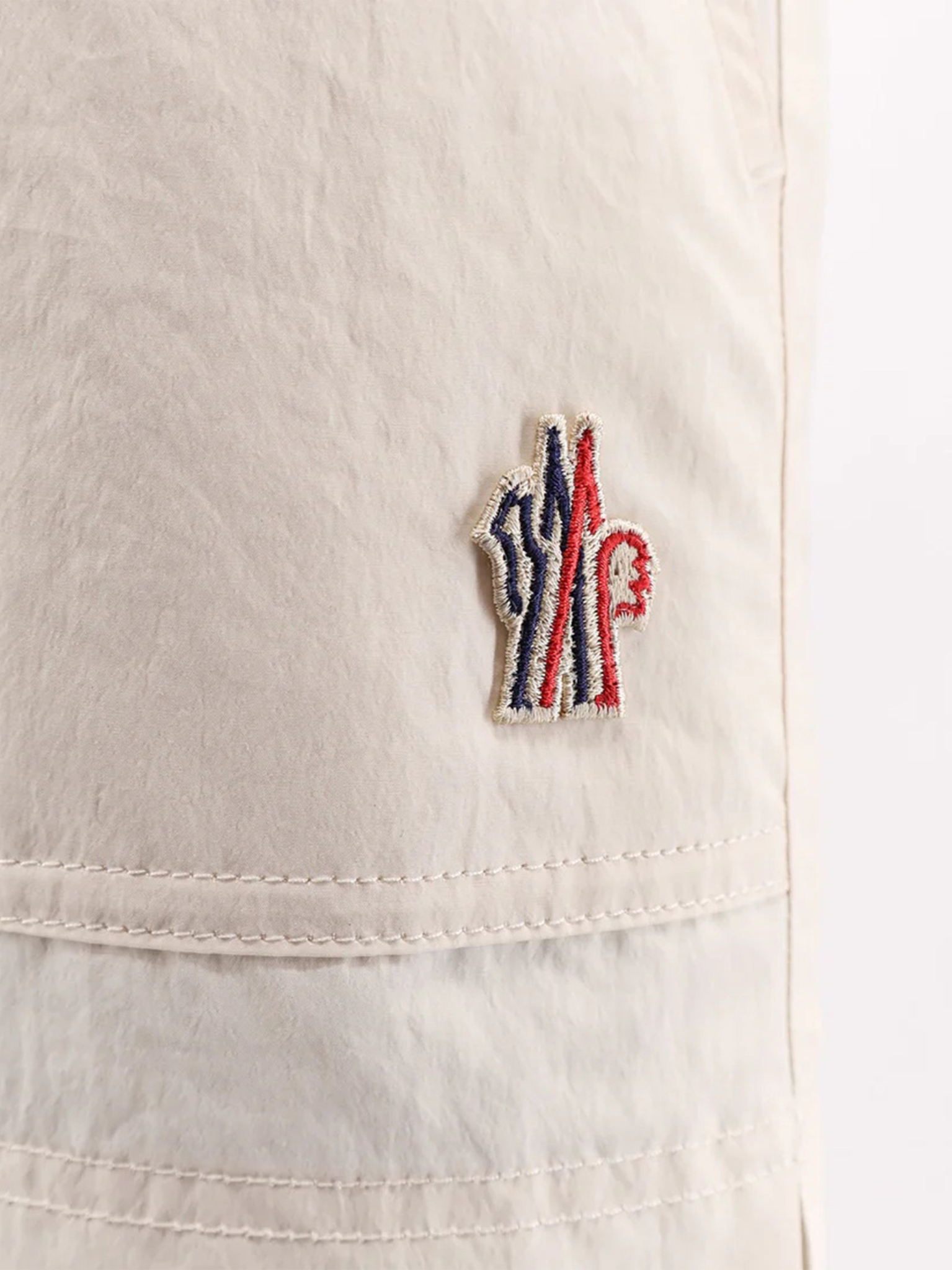 [MONCLER GRENOBLE] Shorts SS26 2B00005 597SL