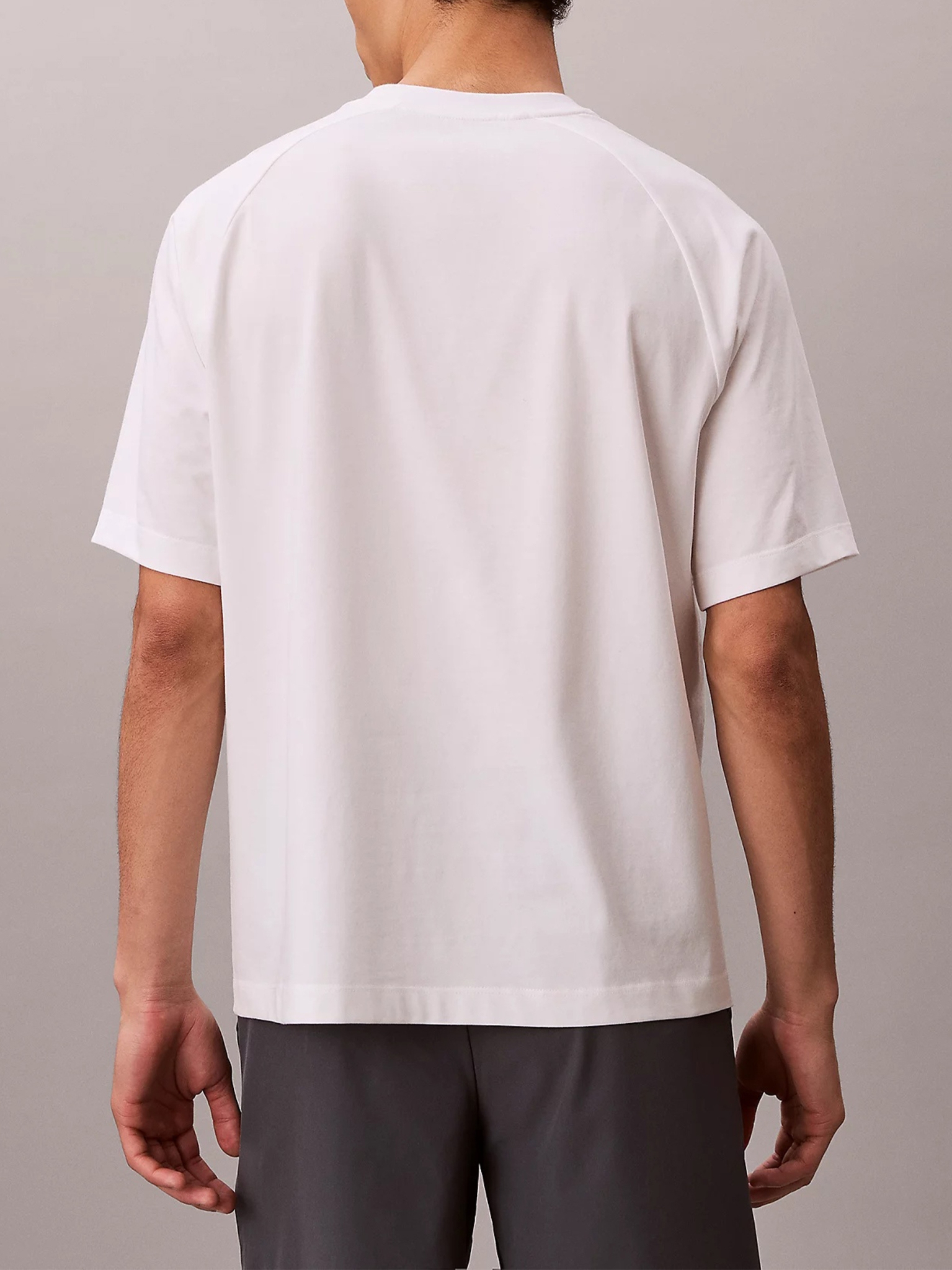[CALVIN KLEIN] T-shirts Short Sleeve SS26 LVGMS6K101