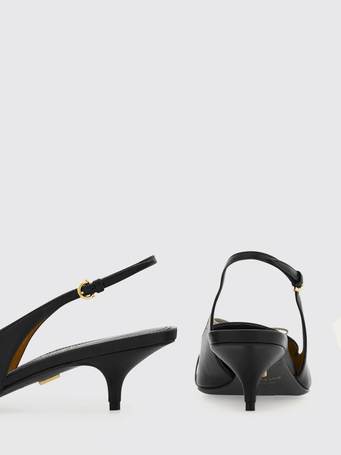 [Ferragamo] Pumps SS26 01K799 790581 001