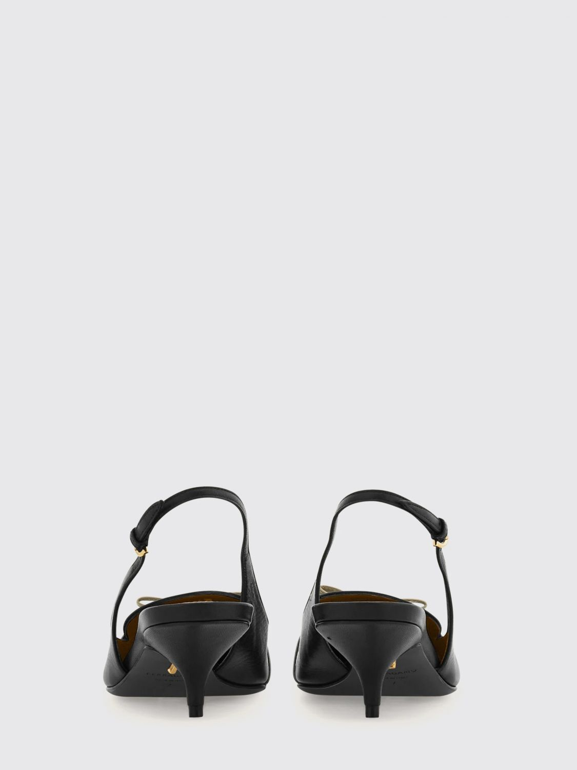 [Ferragamo] Pumps SS26 01K799 790581 001