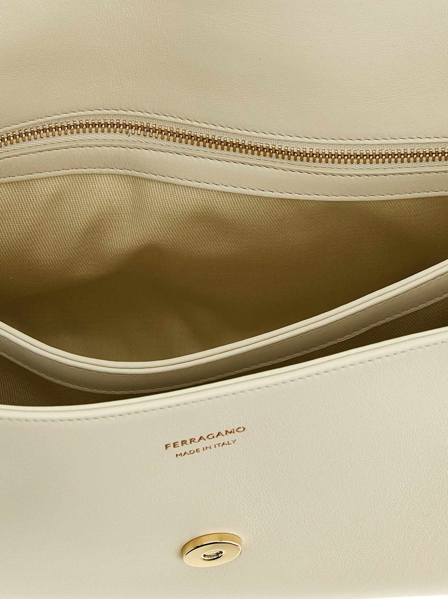 [Ferragamo] Shoulder bag SS26 791195MASCARPONE