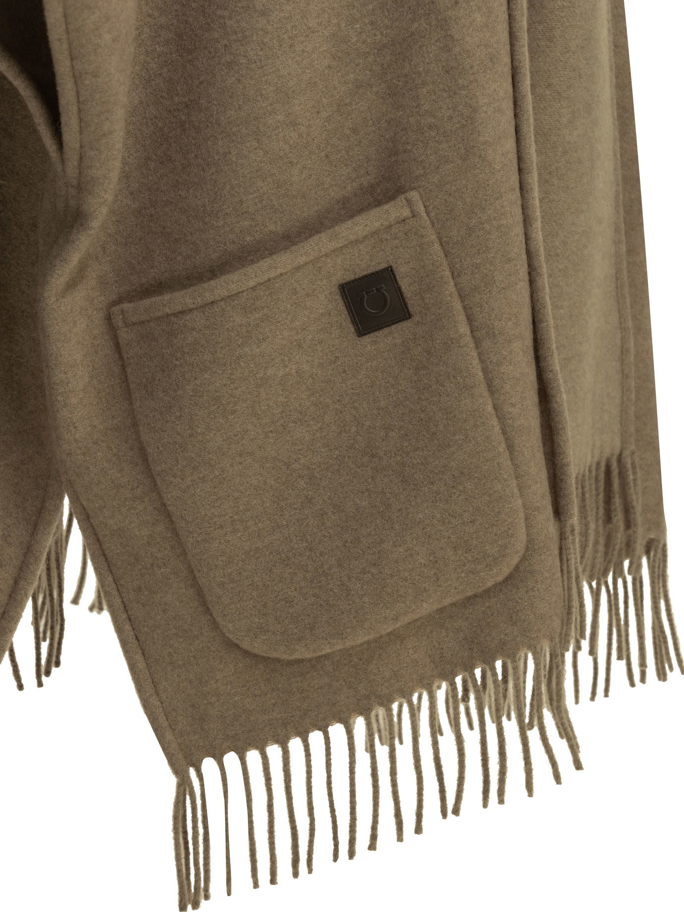 [Ferragamo] Cape FW26 0795395