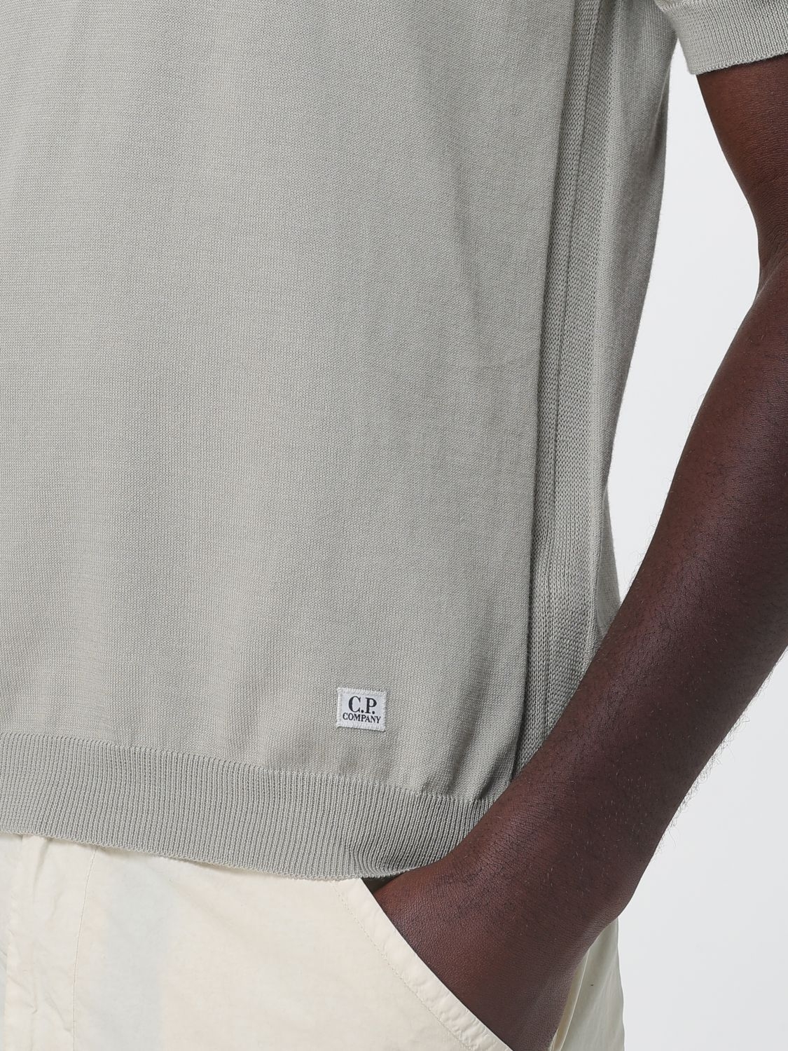 [C.P. Company] T-shirts Short Sleeve SS26 20CMKN099A110560A 904