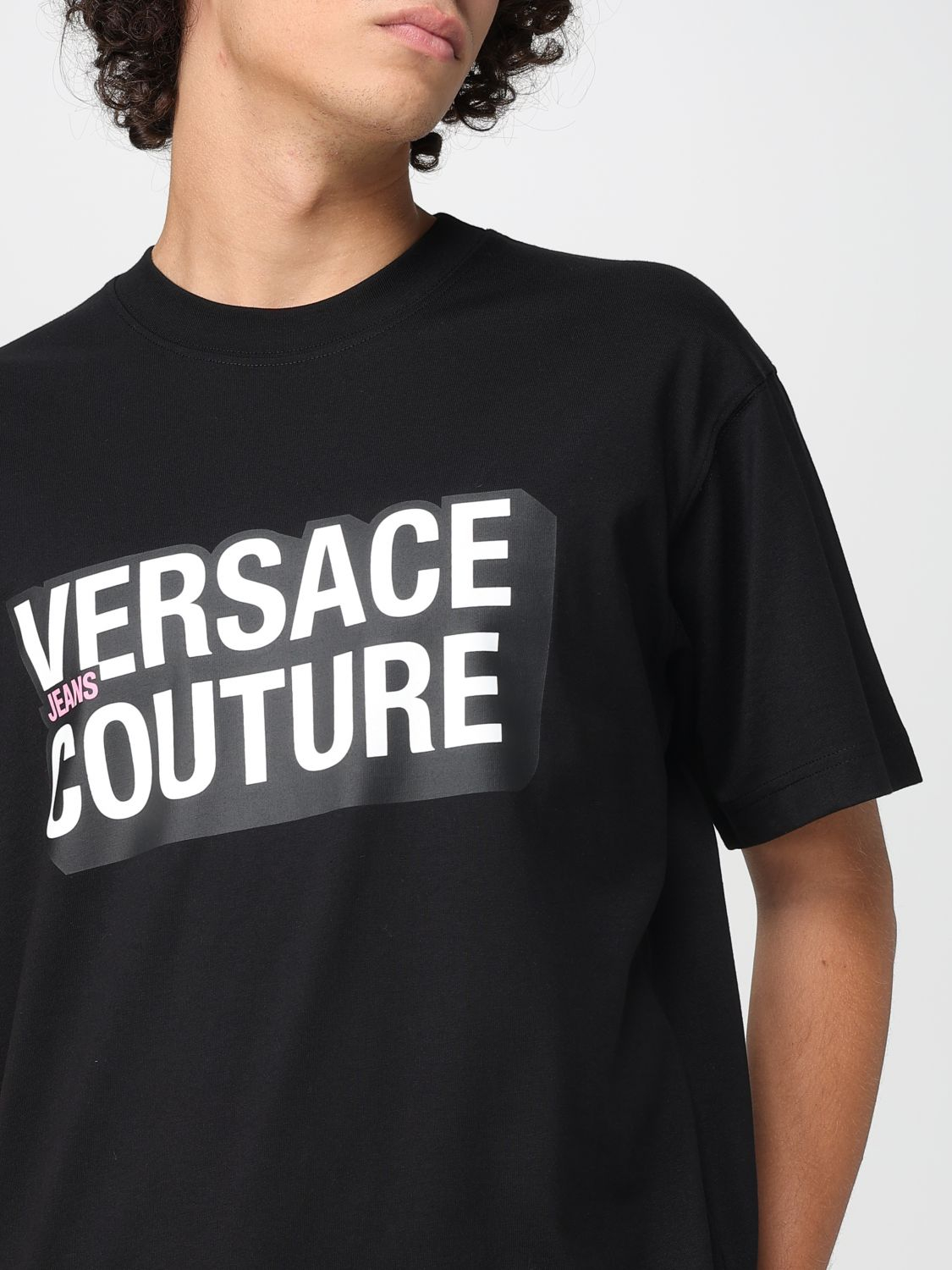 [VERSACE JEANS COUTURE] T-shirts Short Sleeve FW25 79GAHP02CJ01P 899